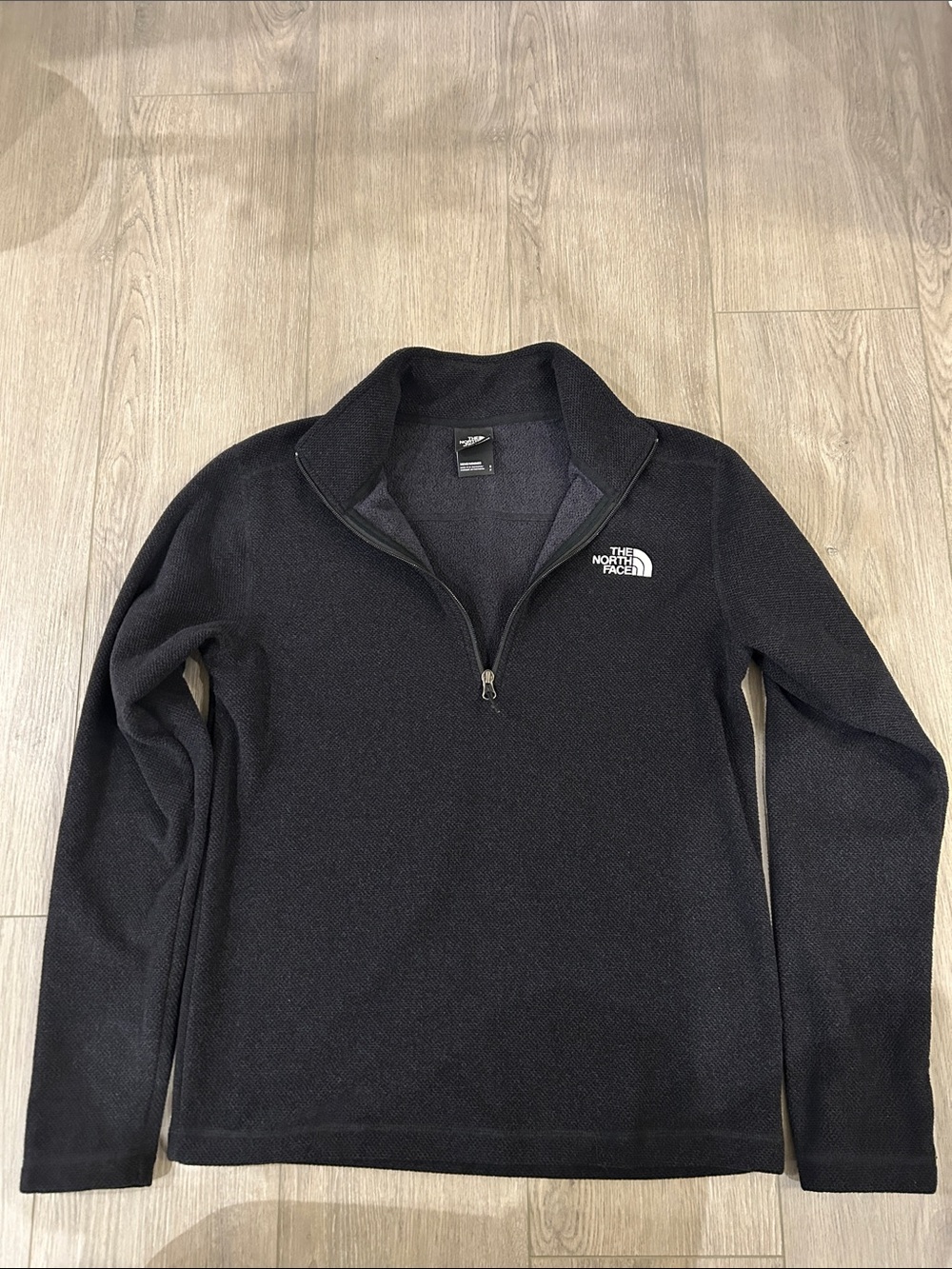 The North Face Men’s Black Half-Zip Fleece Pullover